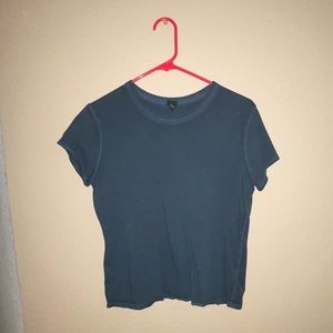 Tee - Capsule Wardrobe